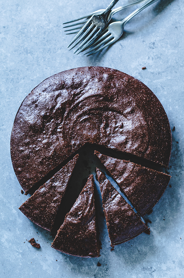 chocolate and almond butter cake